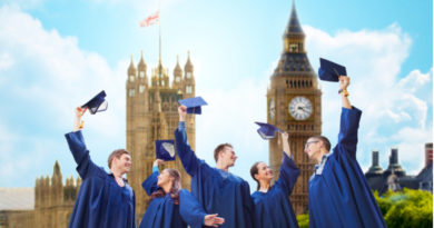 East Sussex graduate becomes UK's oldest new graduate