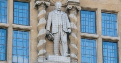 Oxford decides against removing controversial statue of Cecil Rhodes