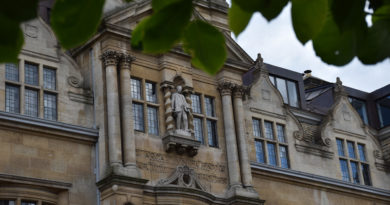 Oxford academics on strike after college announces plans to not remove Cecil Rhodes statue
